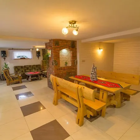 فندق مبيت وإفطار Na Brzyzku 3*