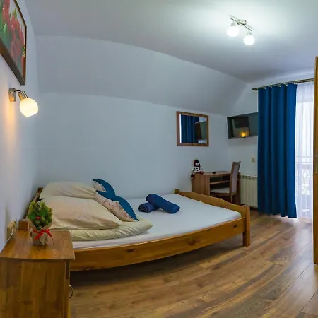 فندق مبيت وإفطار Na Brzyzku 3*