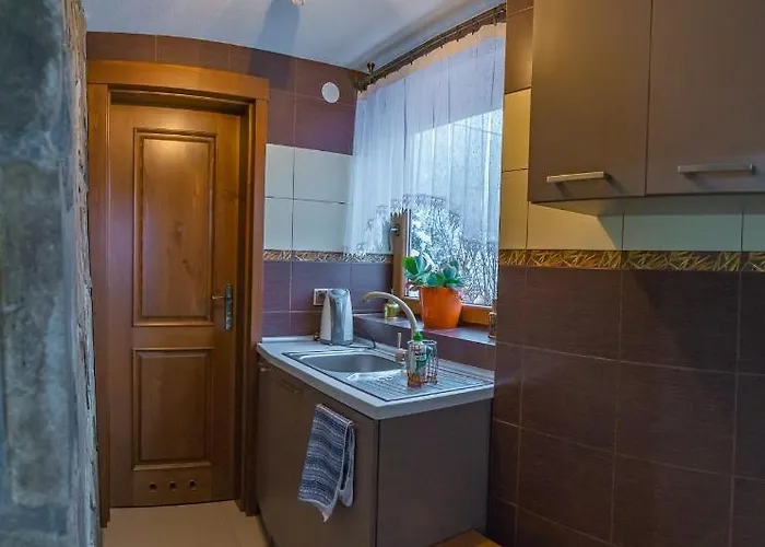 Na Brzyzku Bed & Breakfast 3*